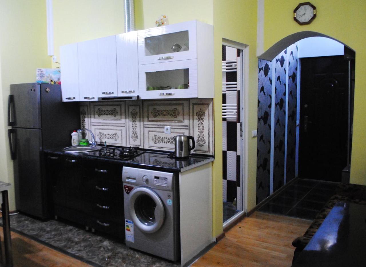Apartament Giorgi Borjomi Eksteriør bilde