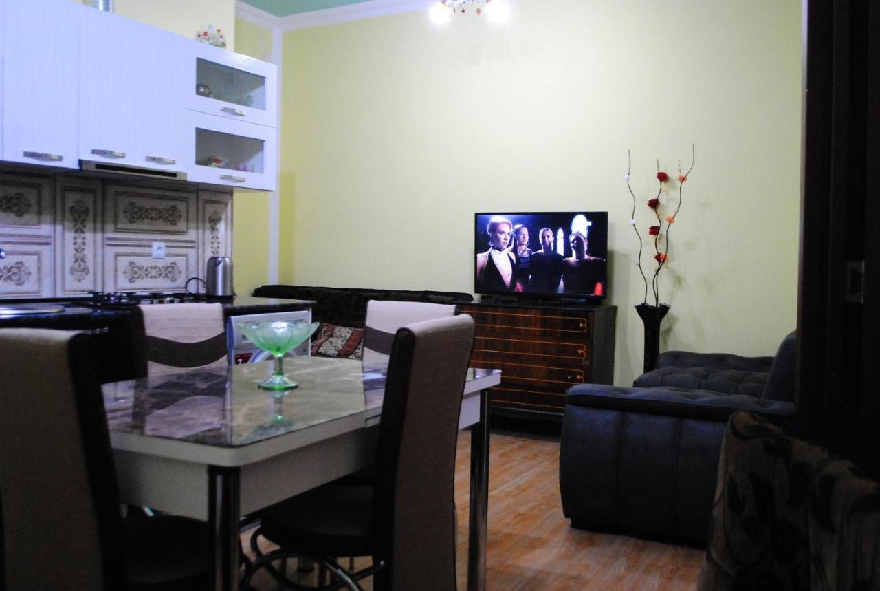 Apartament Giorgi Borjomi Eksteriør bilde