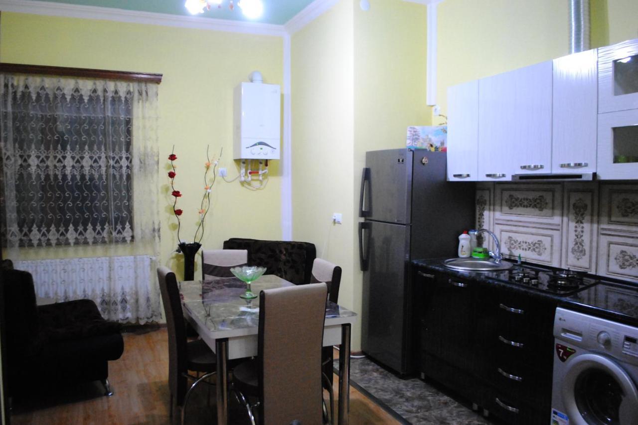 Apartament Giorgi Borjomi Eksteriør bilde